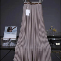 Mandotos Chic & Grace pleated chiffon skirt with flowing fabric and elegant design, perfect for effortless style.