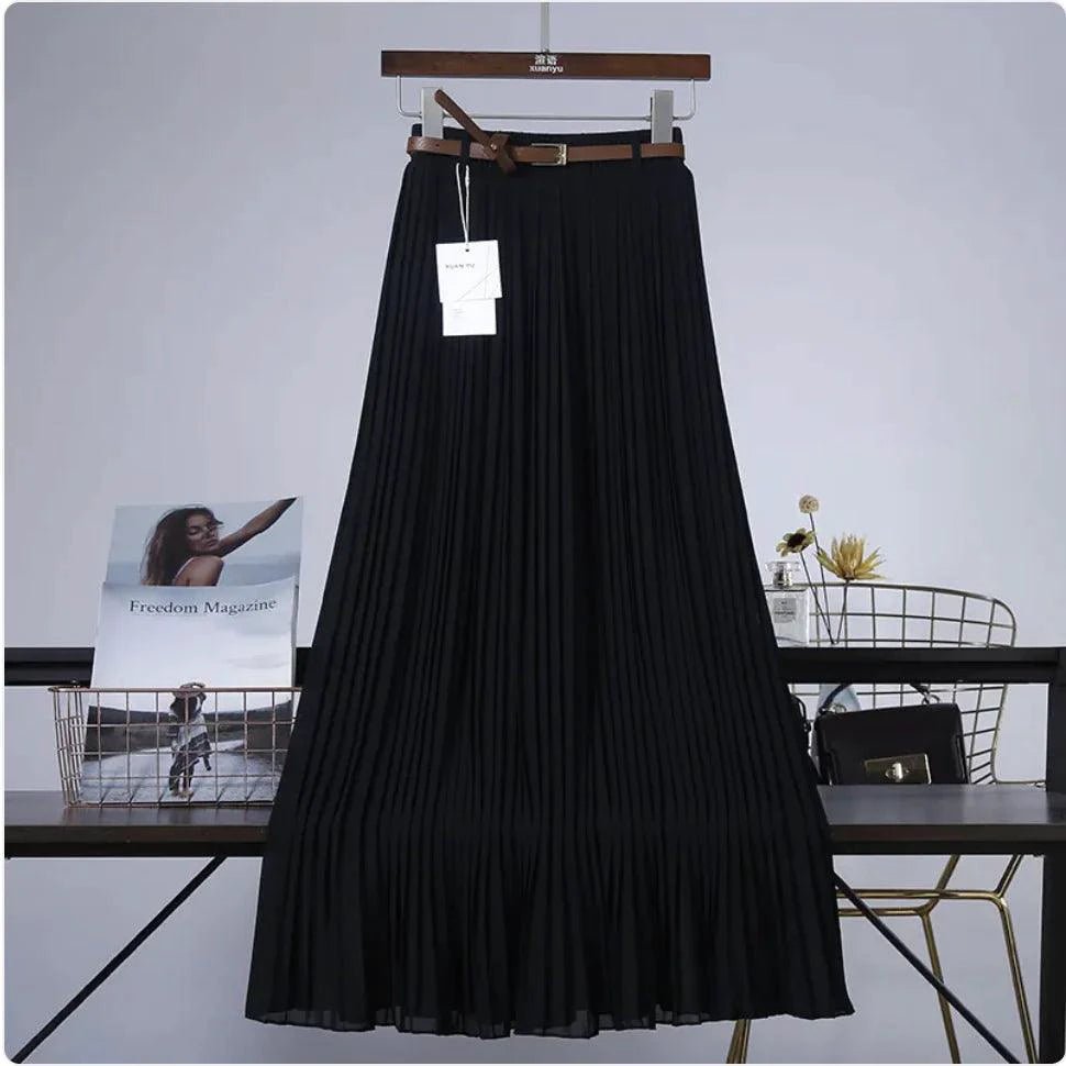 Mandotos Chic & Grace pleated chiffon skirt with flowing fabric, perfect for elegant, effortless style.