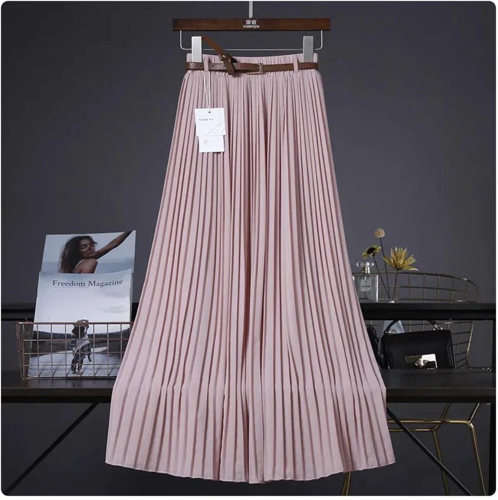 Mandotos Chic & Grace pleated chiffon skirt with flowing fabric, elegant design, and stylish silhouette for effortless fashion.