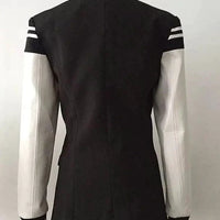 Mandotos chic leather blazer coat featuring a tailored fit and stylish design, perfect for a modern, sophisticated look.