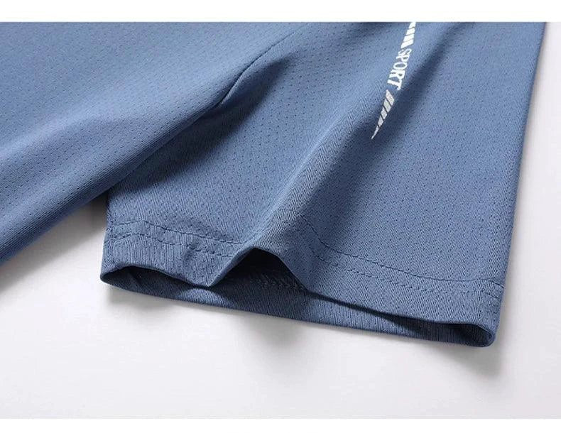 Mandotos men's quick-dry running T-shirt, breathable outdoor sports tee ideal for hiking, fishing, and summer activities.