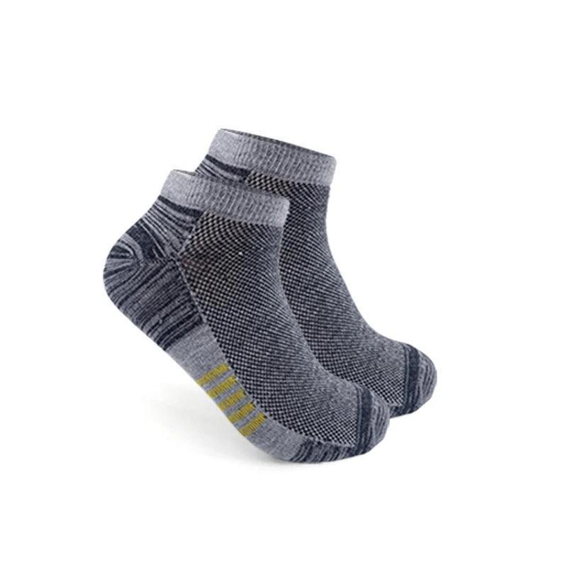 Mandotos durable sports socks in 12 pairs, breathable ankle and invisible styles for daily comfort and active wear.