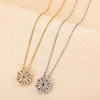 Mandotos Four-leaf Clover necklace made of light, non-fading titanium steel with a luxurious, elegant design.