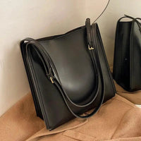 Mandotos eco-friendly vegan leather tote bag with stylish and sustainable design, featuring sturdy handles and spacious interior.