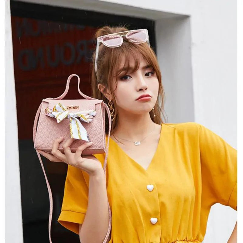 Elegant Leather Handbag & Scarf - MANDOTOS