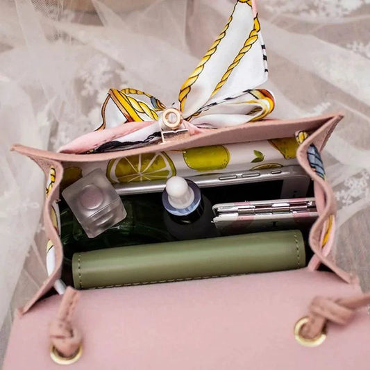 Elegant Leather Handbag & Scarf - MANDOTOS