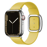 Mandotos elegant leather strap showcasing smooth, high-quality leather with precise stitching for a stylish accessory.