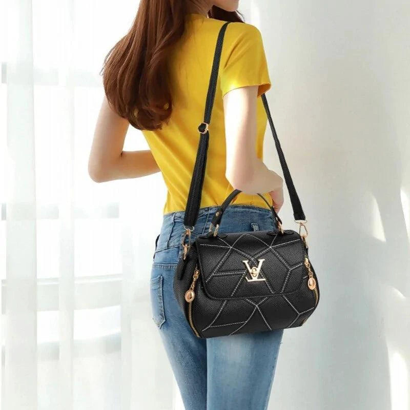 Elegant Leather Totes - MANDOTOS