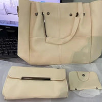 Mandotos European and American fashion single shoulder messenger bag for women with tassels, three-piece design, stylish and functional.
