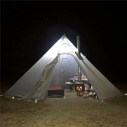 Featherlight Pyramid Camp Shelter - MANDOTOS