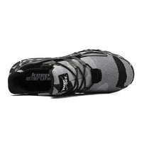 Mandotos Featherweight outdoor running shoes with breathable mesh upper and versatile design for active outdoor wear.