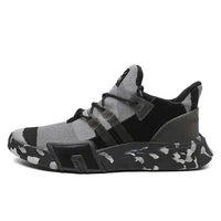 Mandotos Featherweight outdoor running shoes with breathable mesh upper and versatile design for active outdoor activities.
