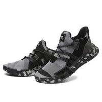 Mandotos Featherweight outdoor running shoes with breathable mesh upper and versatile design for active outdoor activities.