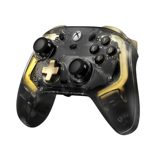 Mandotos GameSir Kaleid wired Xbox controller with Hall Effect joystick for Xbox Series X, Series S, and Xbox One consoles.