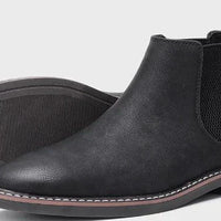 Mandotos Gentleman's Choice leather boots with classic design, featuring brown leather and sturdy soles.