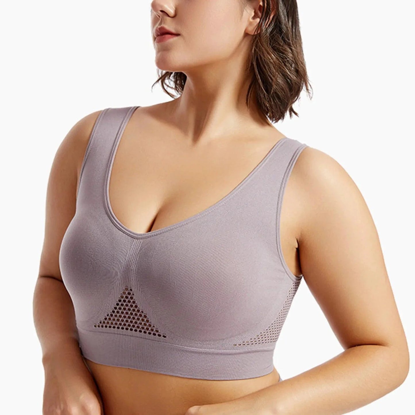 Mandotos high-strength anti-sag sports bra for women's yoga and running, with supportive design and breathable fabric.