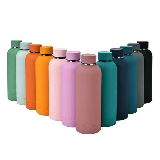 Mandotos International 500ml stainless steel insulated sports water bottle with spill-proof lid and sleek design.