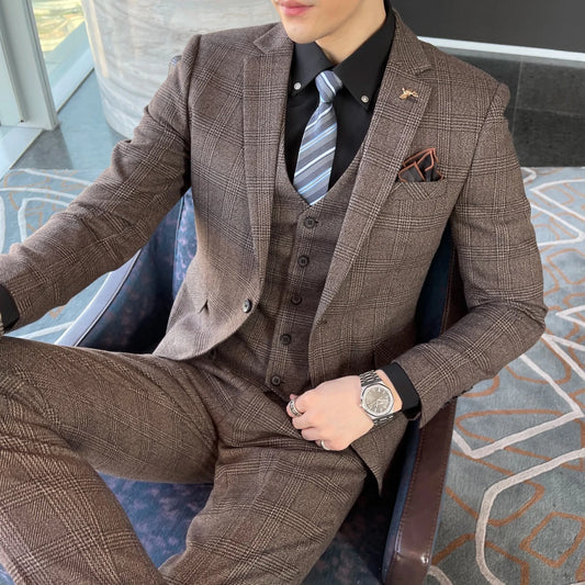 Mandotos International British Korean style plaid men's 3-piece business casual suit set, featuring a jacket, vest, and trousers.