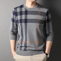 Mandotos men's knitwear casual crew neck sweater with long sleeves and ribbed hem, styled for relaxed everyday wear.