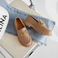 Mandotos women's loafers shoes in classic design, featuring a sleek leather finish and comfortable slip-on style.