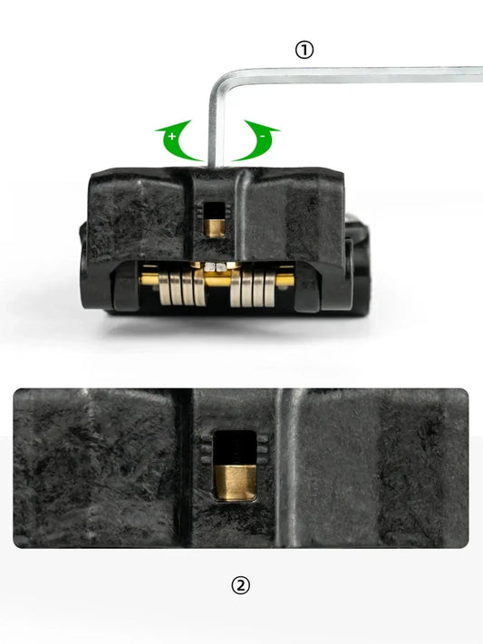 Mandotos ONIRII PD-06 Carbon Lock Pedals for cycling, featuring lightweight design and secure clip-in mechanism for enhanced performance.