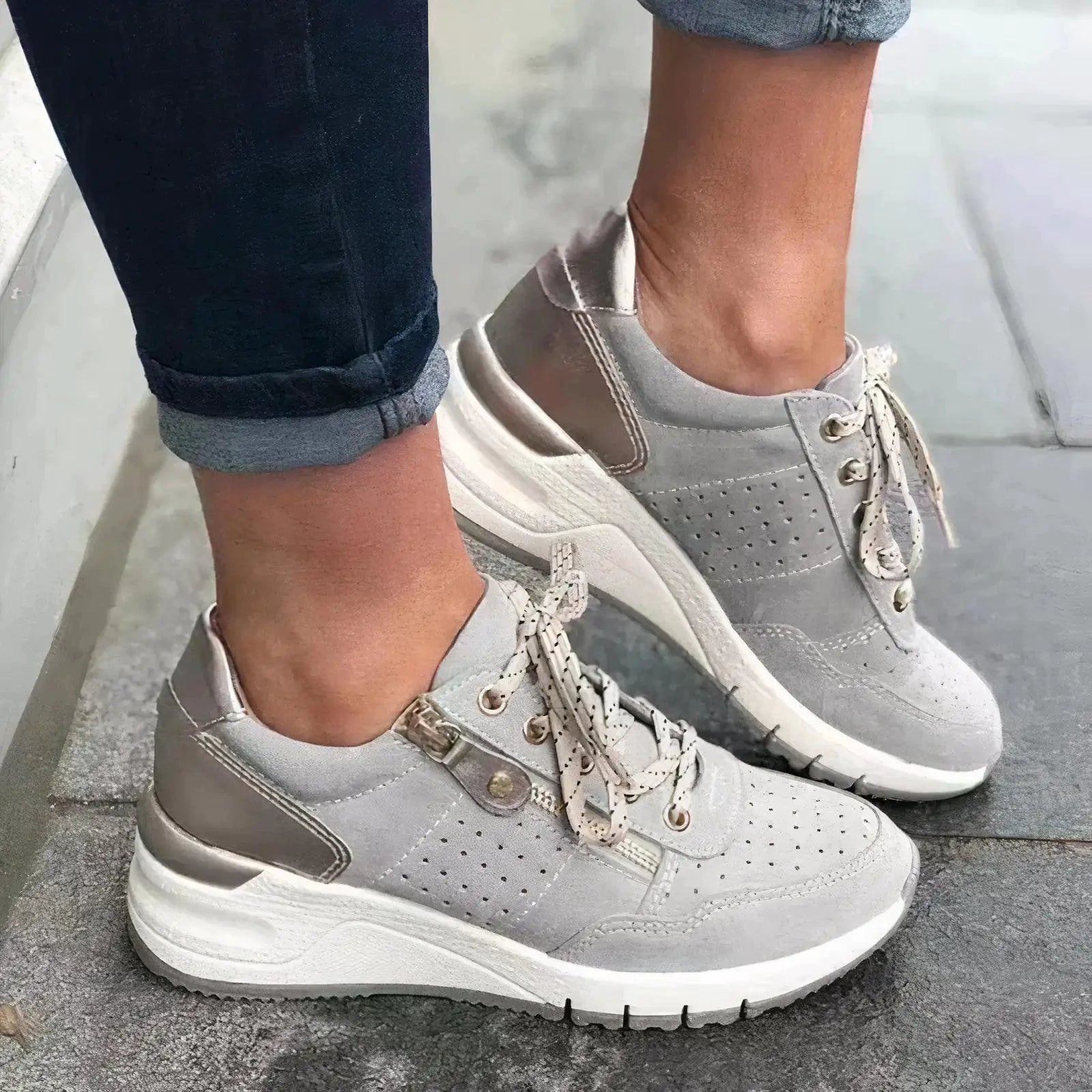 Mandotos orthopedic shoes in black with supportive arch and cushioned sole, designed for comfort and foot health.