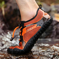 Mandotos outdoor hiking shoes with rugged soles and breathable mesh for hiking and outdoor adventures.