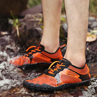 Mandotos outdoor hiking shoes with rugged soles and breathable fabric, ideal for trail trekking and outdoor adventures.