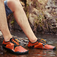 Mandotos outdoor hiking shoes with rugged soles and breathable fabric for outdoor adventures and trail walking.