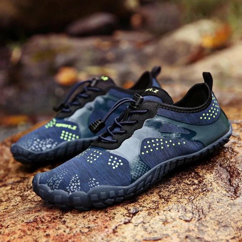 Mandotos outdoor hiking shoes with rugged soles and breathable material, designed for outdoor adventures and trail walking.
