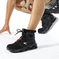 Mandotos puncture-proof work shoes with reinforced sole, durable safety footwear designed for industrial and construction environments.