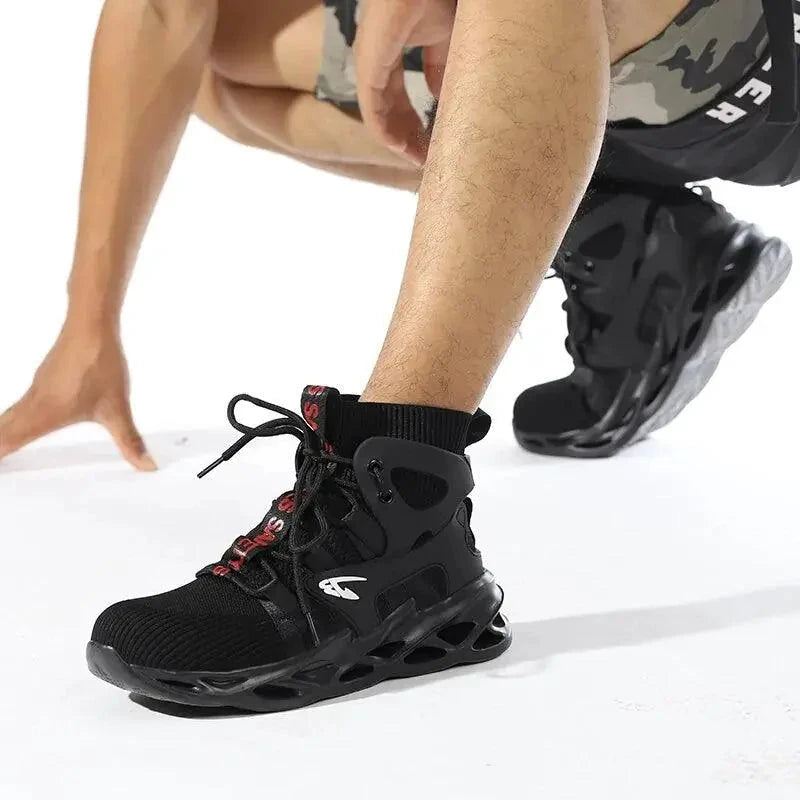 Mandotos puncture-proof work shoes with reinforced sole, durable safety footwear designed for industrial and construction environments.