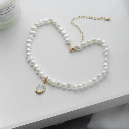 Round Medal Pearl Necklace Irregular Pearl - MANDOTOS
