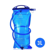 Mandotos running water bag backpack sports vest with adjustable straps and hydration reservoir for outdoor running activities.