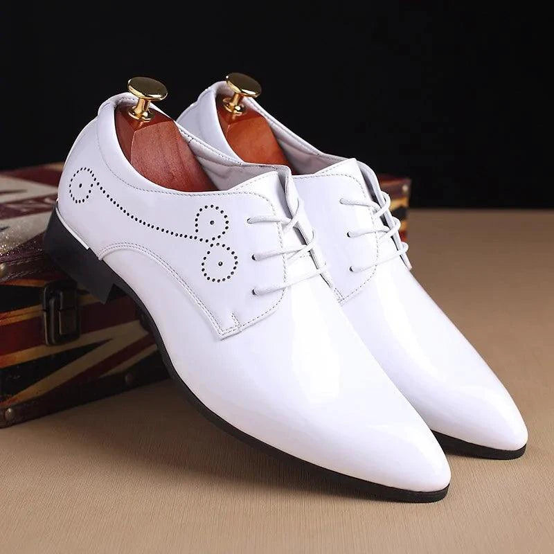 Mandotos sleek leather Oxford shoes, polished black footwear with laces, stylish and formal for professional or dress occasions.