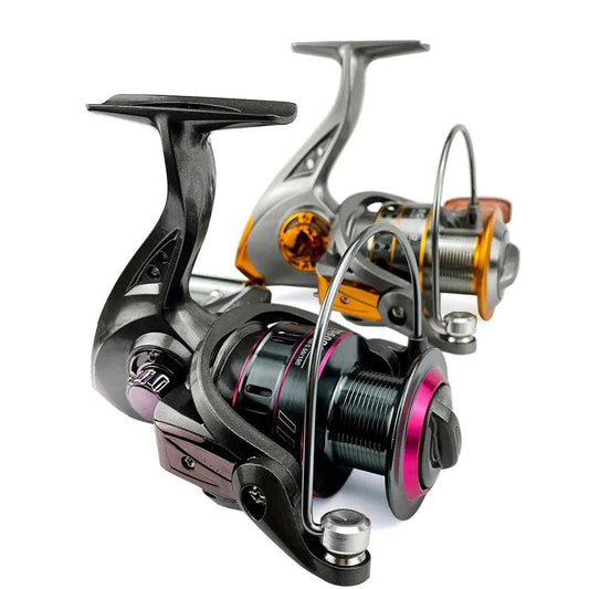 Mandotos SpinMaster Series 1000-7000 fishing reel with metal body and ergonomic handle, suitable for freshwater and saltwater fishing.