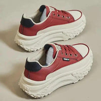 Mandotos stylish orthopedic shoes in black with supportive soles, designed for comfort and foot health.