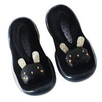 Mandotos toddler shoes in soft fabric with Velcro straps, suitable for little kids and easy to wear.