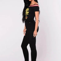 Mandotos women’s high waist stretch denim skinny jeans with full-length slim fit, solid color, and hip lift design.