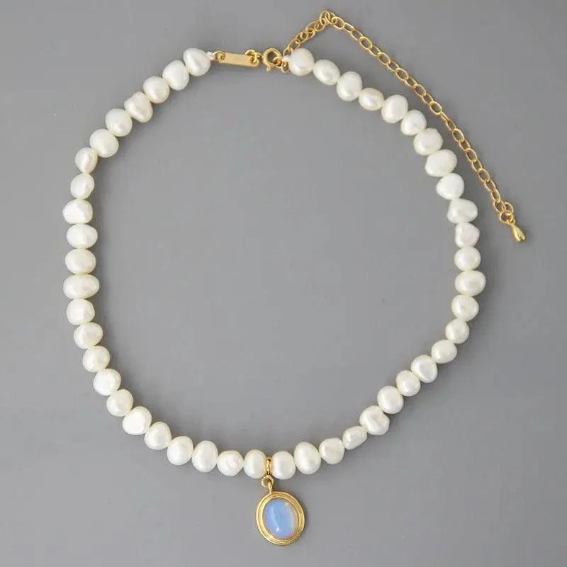 Round Medal Pearl Necklace Irregular Pearl - MANDOTOS