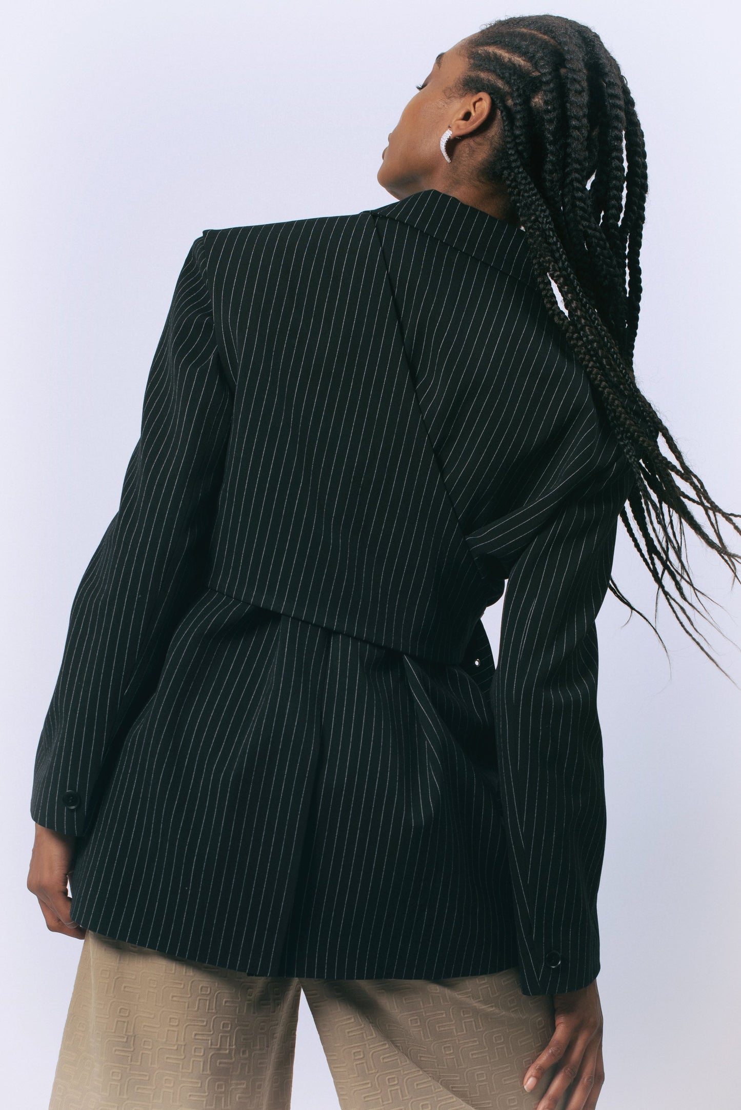 Le Réussi Luna Noir Pinstripe Blazer: Bold Power Dressing in Sophisticated Black - Blazer